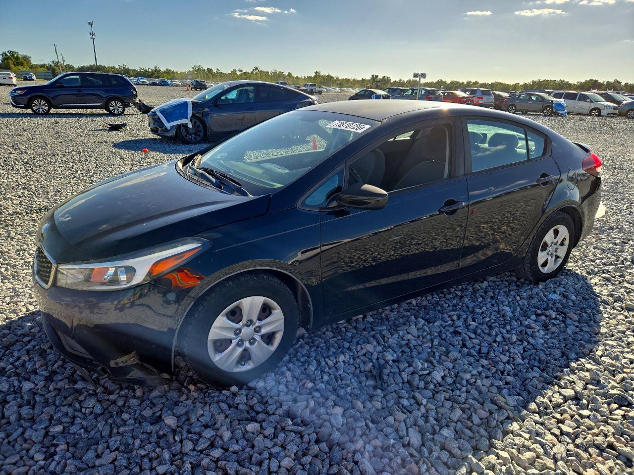 2017 KIA FORTE LX | 3KPFL4A77HE127240 | UPCARS