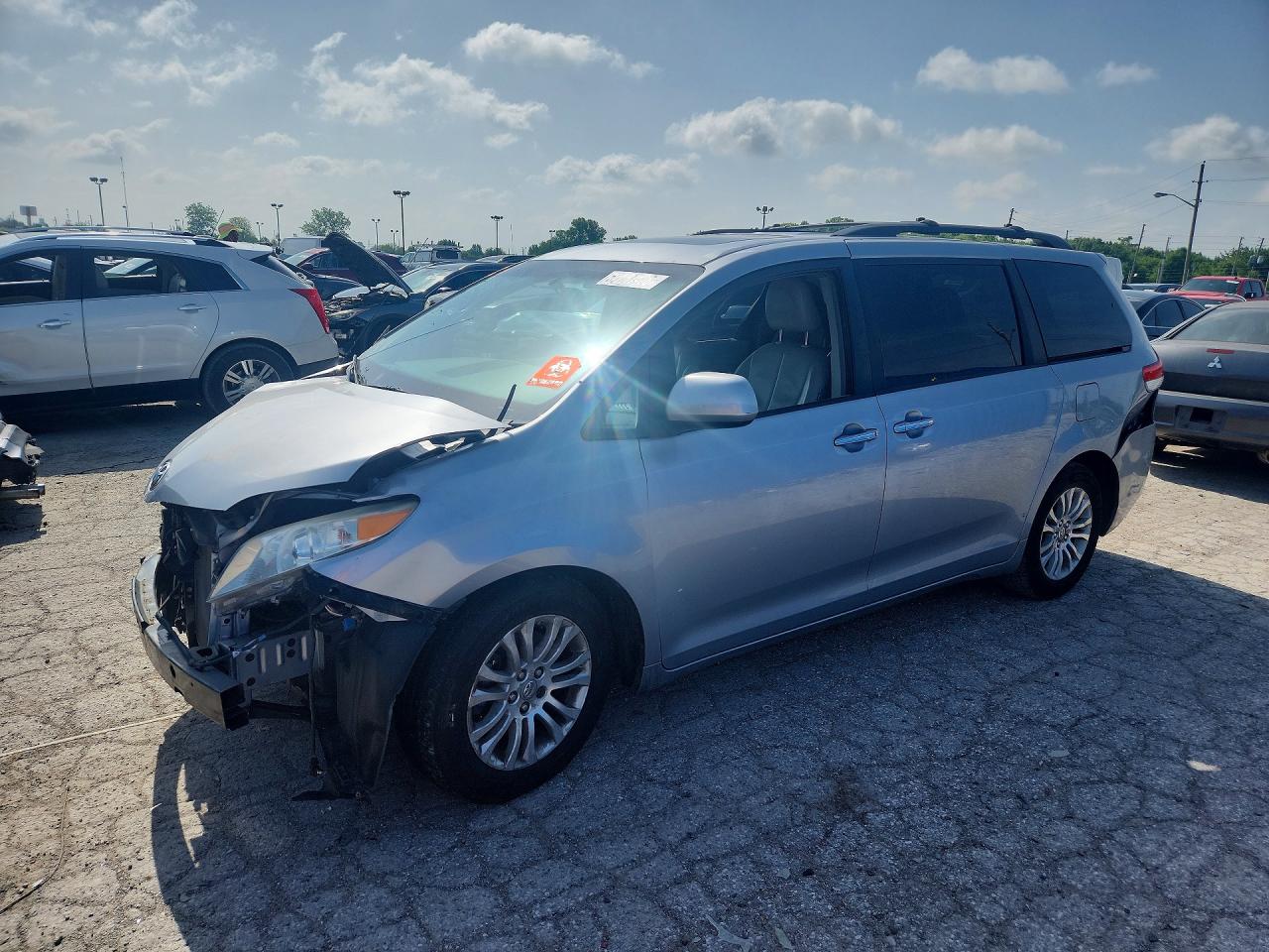 2013 TOYOTA SIENNA XLE 8-PASSENGER | 5TDYK3DC6DS293618 | UPCARS