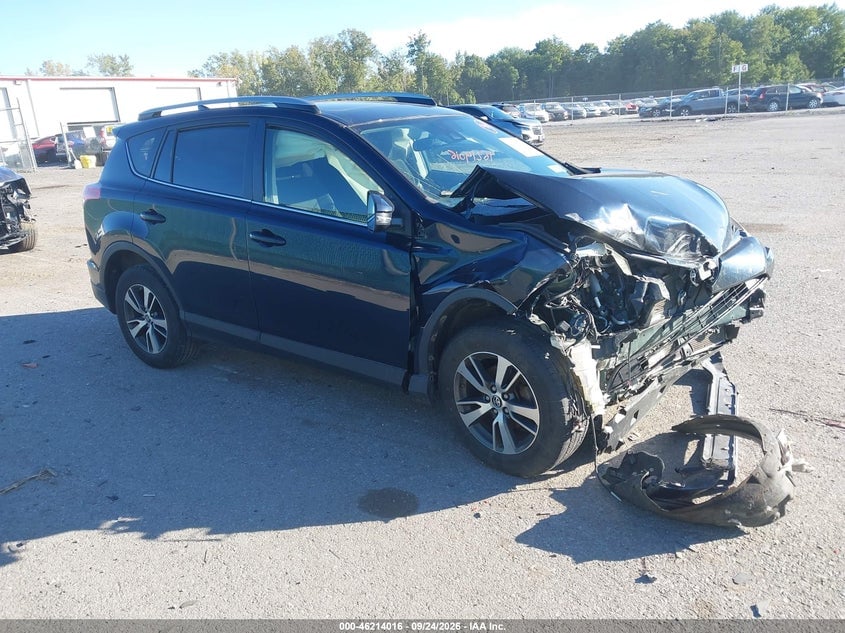 2018 TOYOTA RAV4 XLE | JTMRFREV2JJ245277 | UPCARS