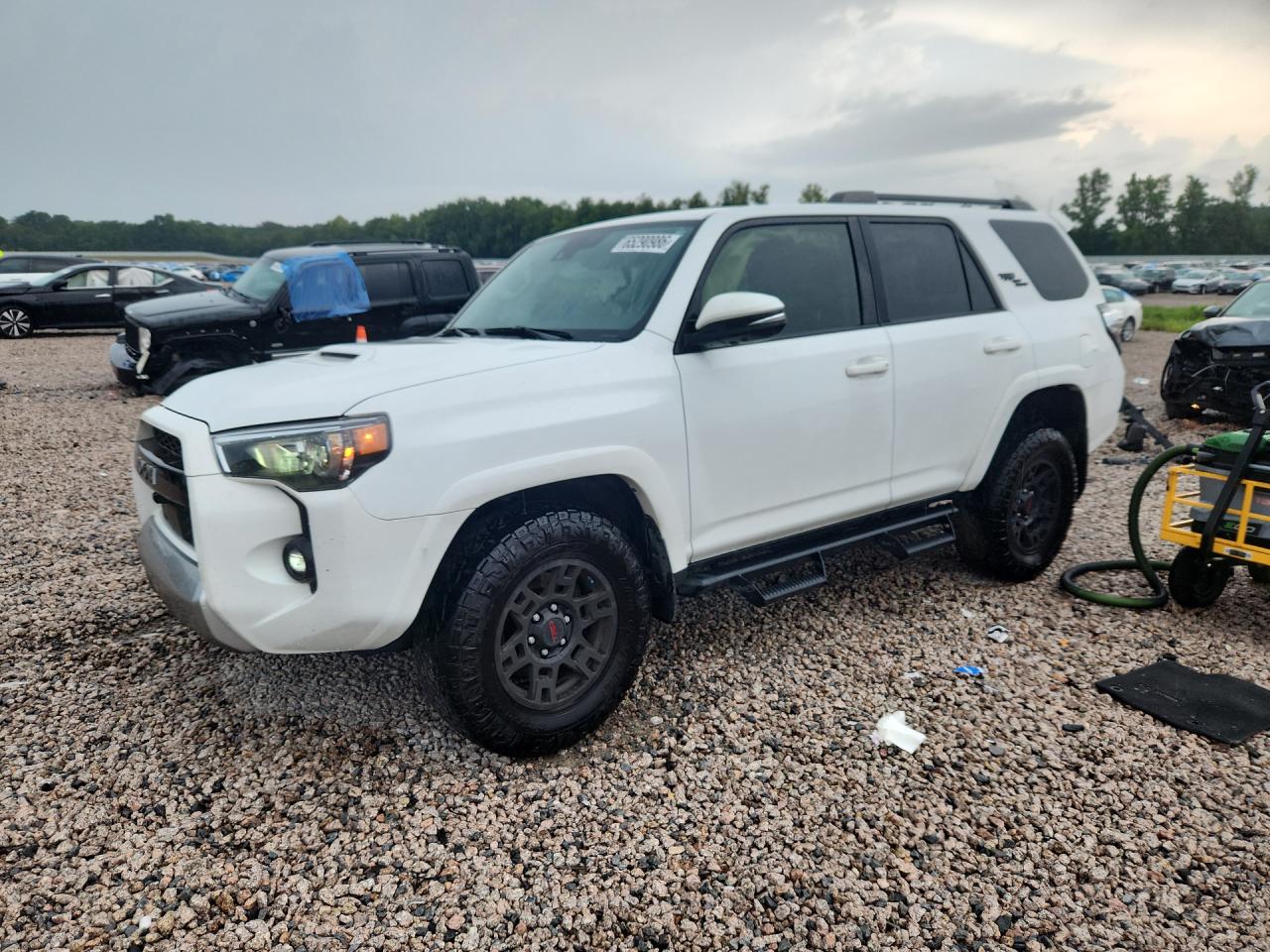 2024 TOYOTA 4RUNNER TRD OFF-ROAD PREMIUM | JTERU5JR4R6290948 | UPCARS