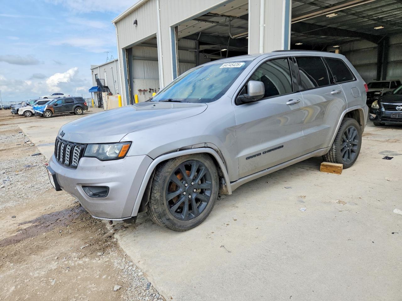 2017 JEEP CHEROKEE LAREDO | 1C4RJFAG3HC815287 | UPCARS