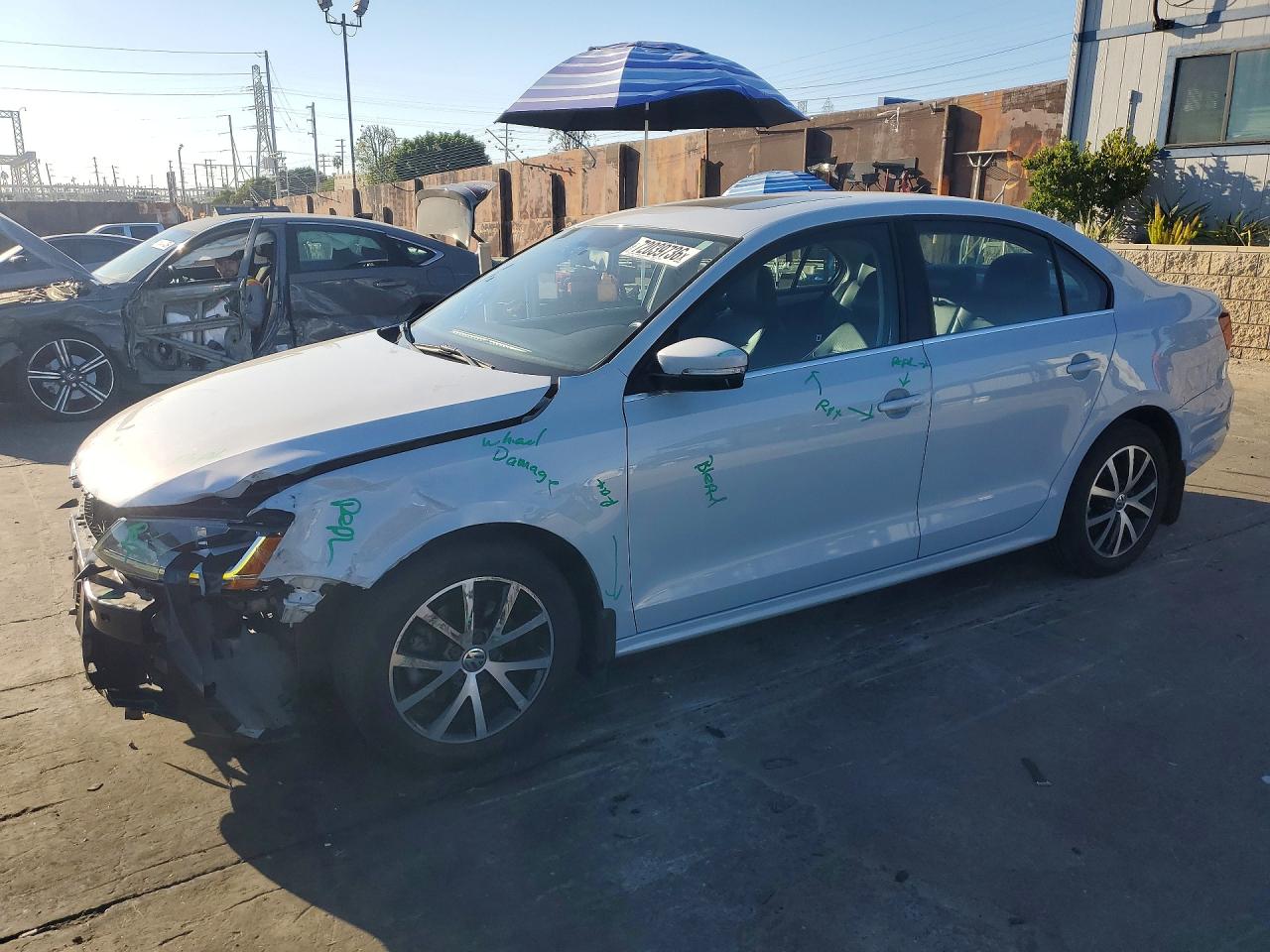2017 VOLKSWAGEN JETTA SE | 3VWDB7AJ7HM355183 | UPCARS