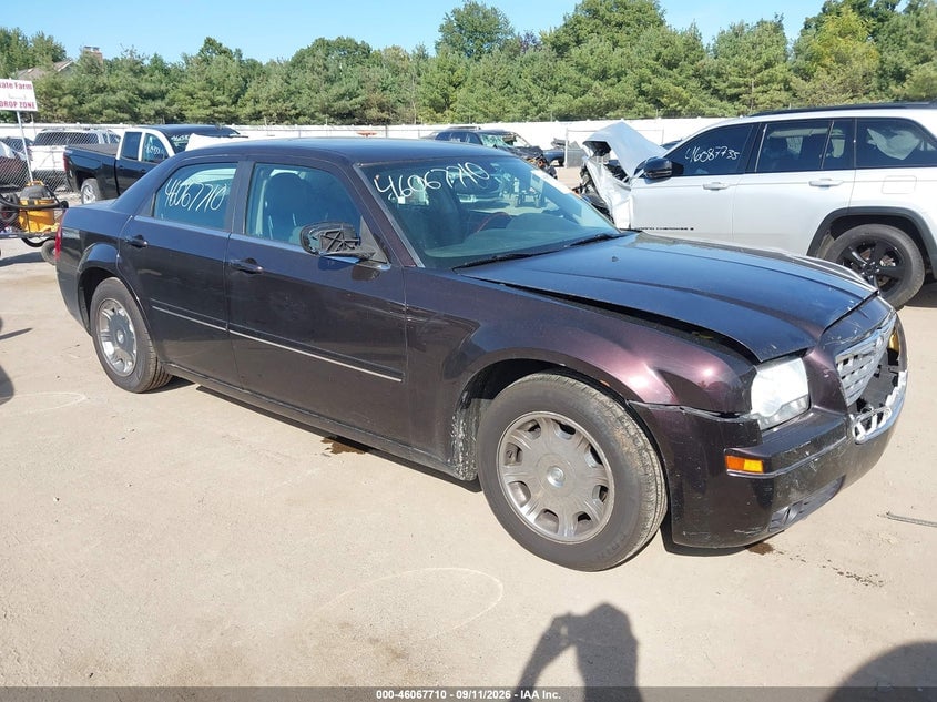 2005 CHRYSLER 300 TOURING | 2C3AA53GX5H137932 | UPCARS