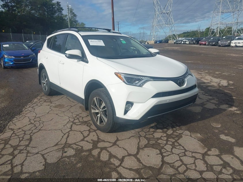 2017 TOYOTA RAV4 XLE | JTMRFREV3HJ171930 | UPCARS