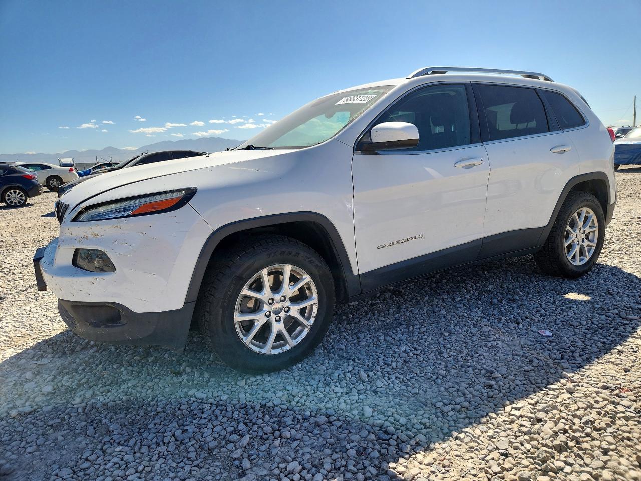 2015 JEEP CHEROKEE | 1C4PJMCBXFW744369 | UPCARS