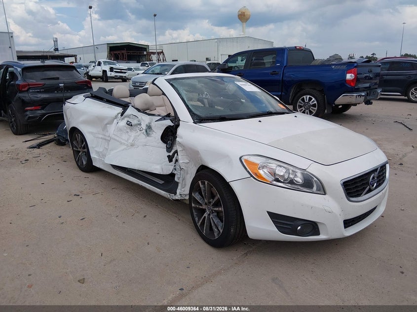 2011 VOLVO C70 T5 | YV1672MC3BJ107167 | UPCARS