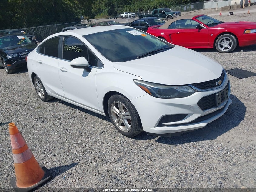 2018 CHEVROLET CRUZE LT AUTO | 1G1BE5SMXJ7102401 | UPCARS