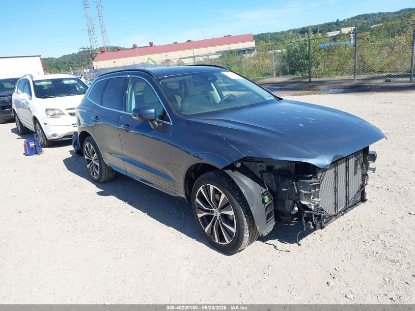 2022 VOLVO XC60 B5 MOMENTUM | YV4L12RK8N1040352 | UPCARS