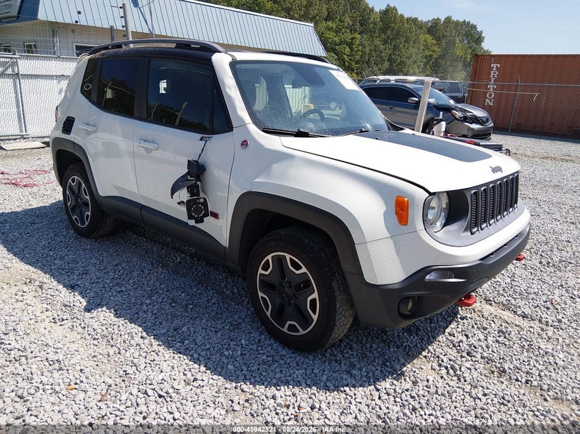 2015 JEEP RENEGADE TRAILHAWK | ZACCJBCT8FPC35809 | UPCARS