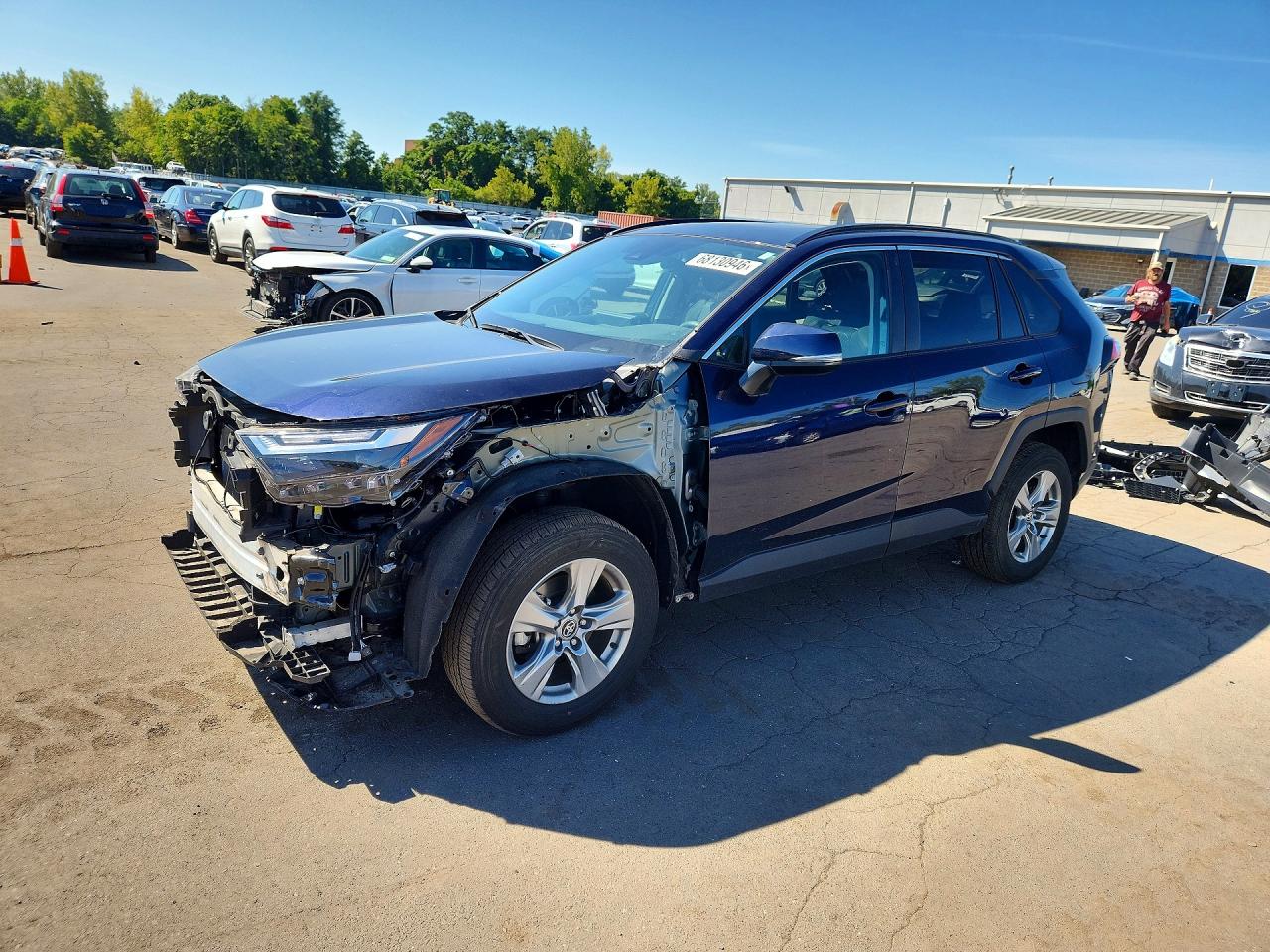 2024 TOYOTA RAV4 XLE | 2T3P1RFV1RW465091 | UPCARS