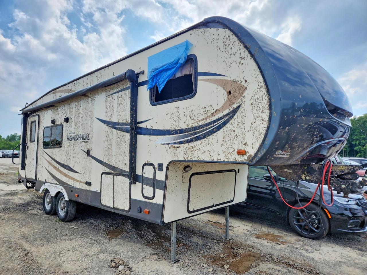 2017 FOREST RIVER SALEM HEMISPHERE CAMPER | 4X4FSBA20HV004302 | UPCARS
