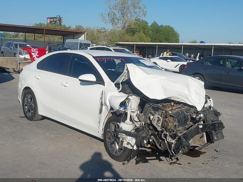 2021 KIA FORTE LXS | 3KPF24AD5ME288091 | UPCARS