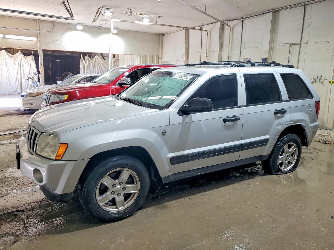 2005 JEEP GRAND CHER LAREDO | 1J4HR48N35C702605 | UPCARS