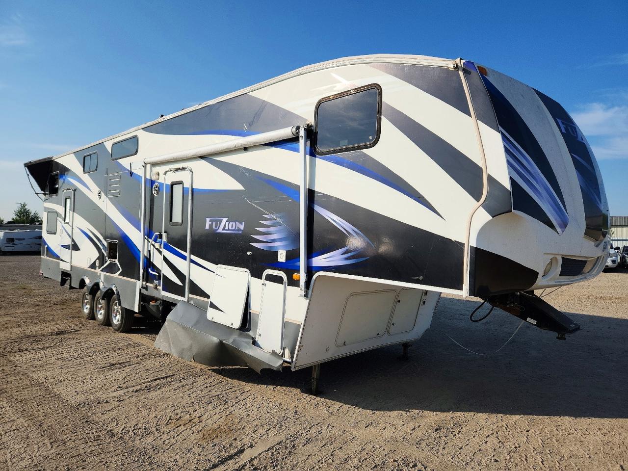 2008 KEYSTONE FUZION CAMPER | 4YDF393258F810605 | UPCARS