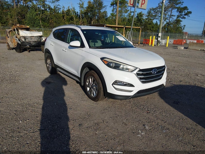 2017 HYUNDAI TUCSON SE | KM8J33A49HU365789 | UPCARS
