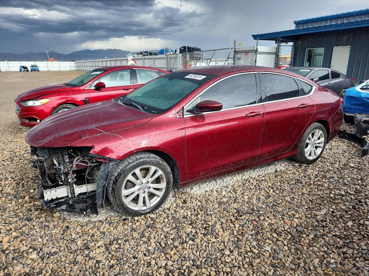 2015 CHRYSLER 200 LIMITED | 1C3CCCAB5FN676112 | UPCARS
