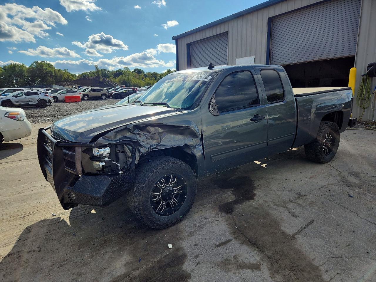 2011 CHEVROLET SILVERADO K1500 LT | 1GCRKSE33BZ417496 | UPCARS