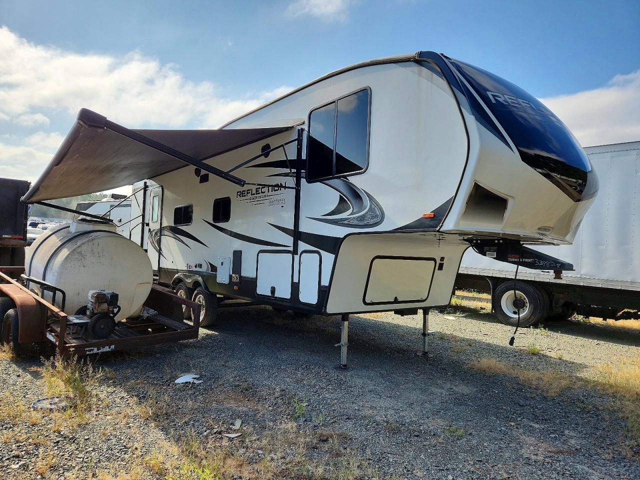 2022 GRNA REFLECTION GRAND DESIGN  CAMPER | 573FR3328N3339828 | UPCARS