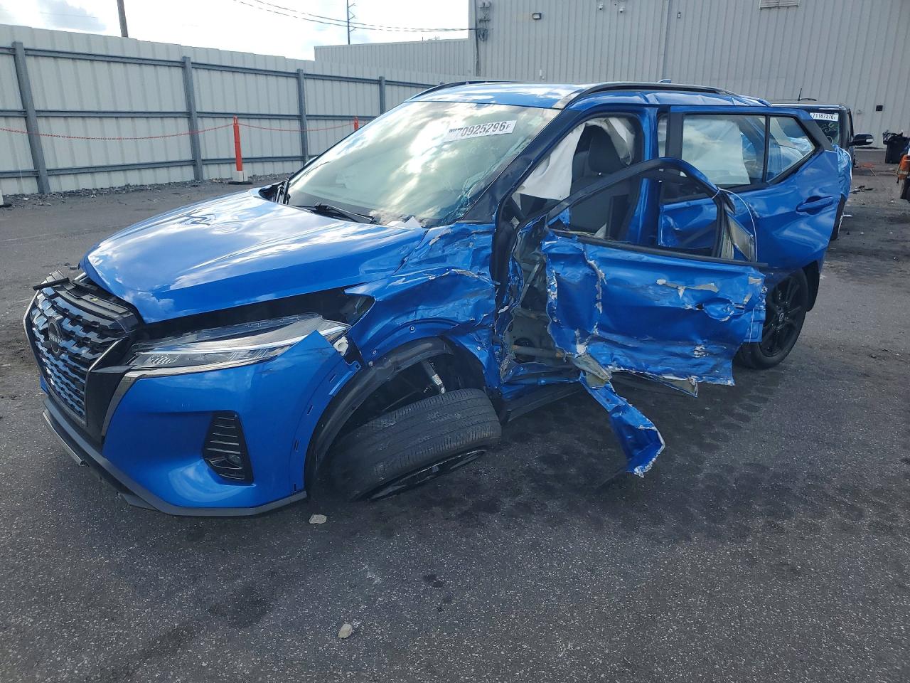 2023 NISSAN KICK SR | 3N1CP5DV2PL500110 | UPCARS