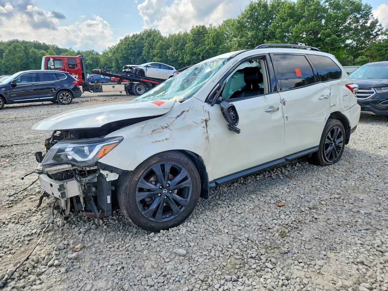 2018 NISSAN PATHFINDER SL | 5N1DR2MM2JC677983 | UPCARS