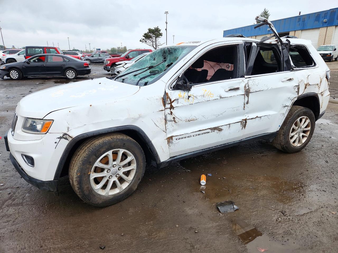 2015 JEEP CHEROKEE LAREDO | 1C4RJEAGXFC823183 | UPCARS