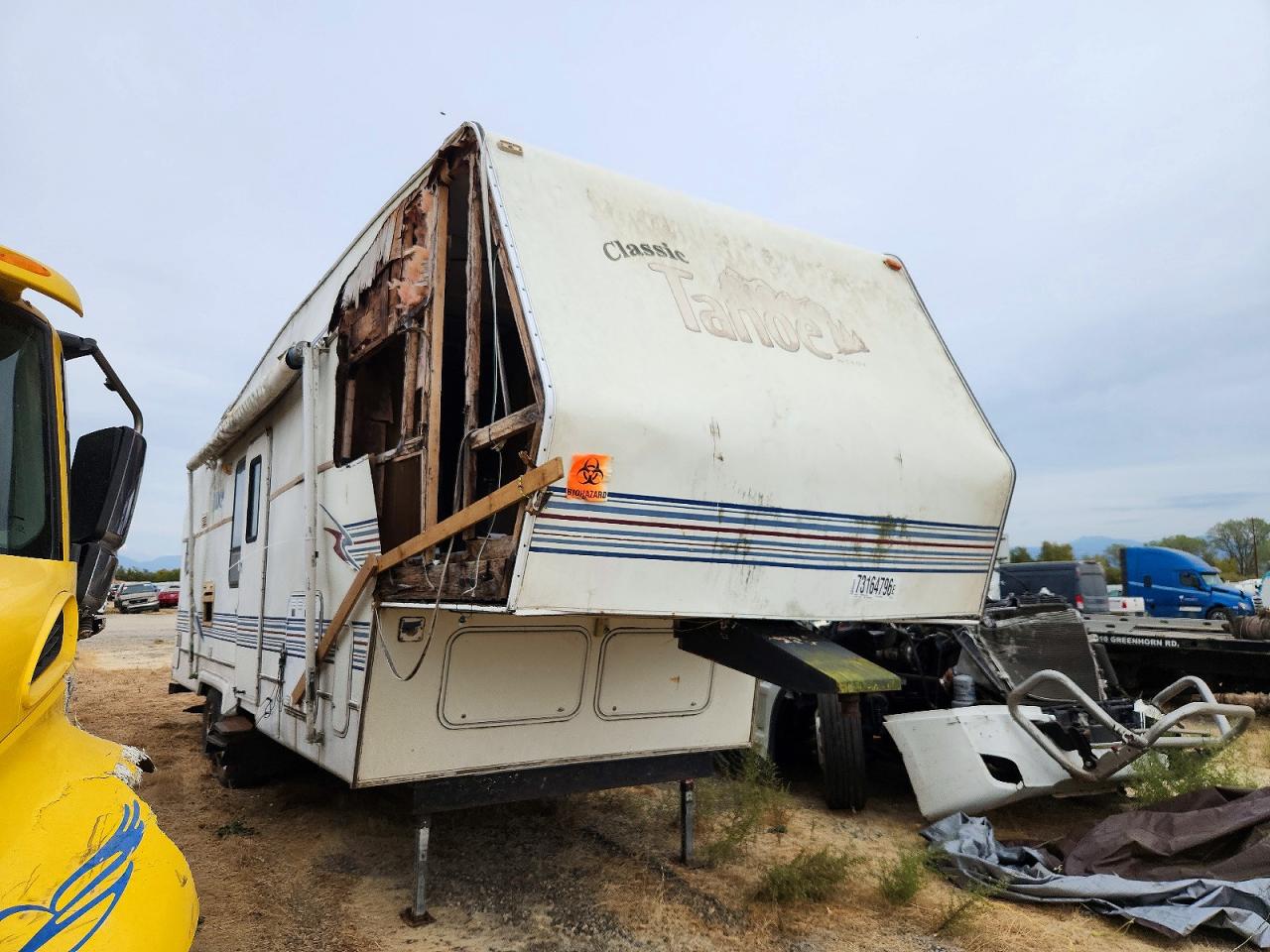 1998 MVP RV UNKNOWN MVP TAHOE CAMPER | 4XTFS262XWC104560 | UPCARS