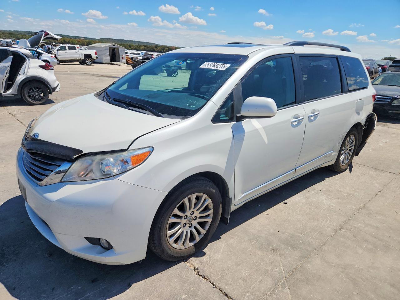 2017 TOYOTA SIENNA XLE 8-PASSENGER | 5TDYZ3DC0HS882021 | UPCARS