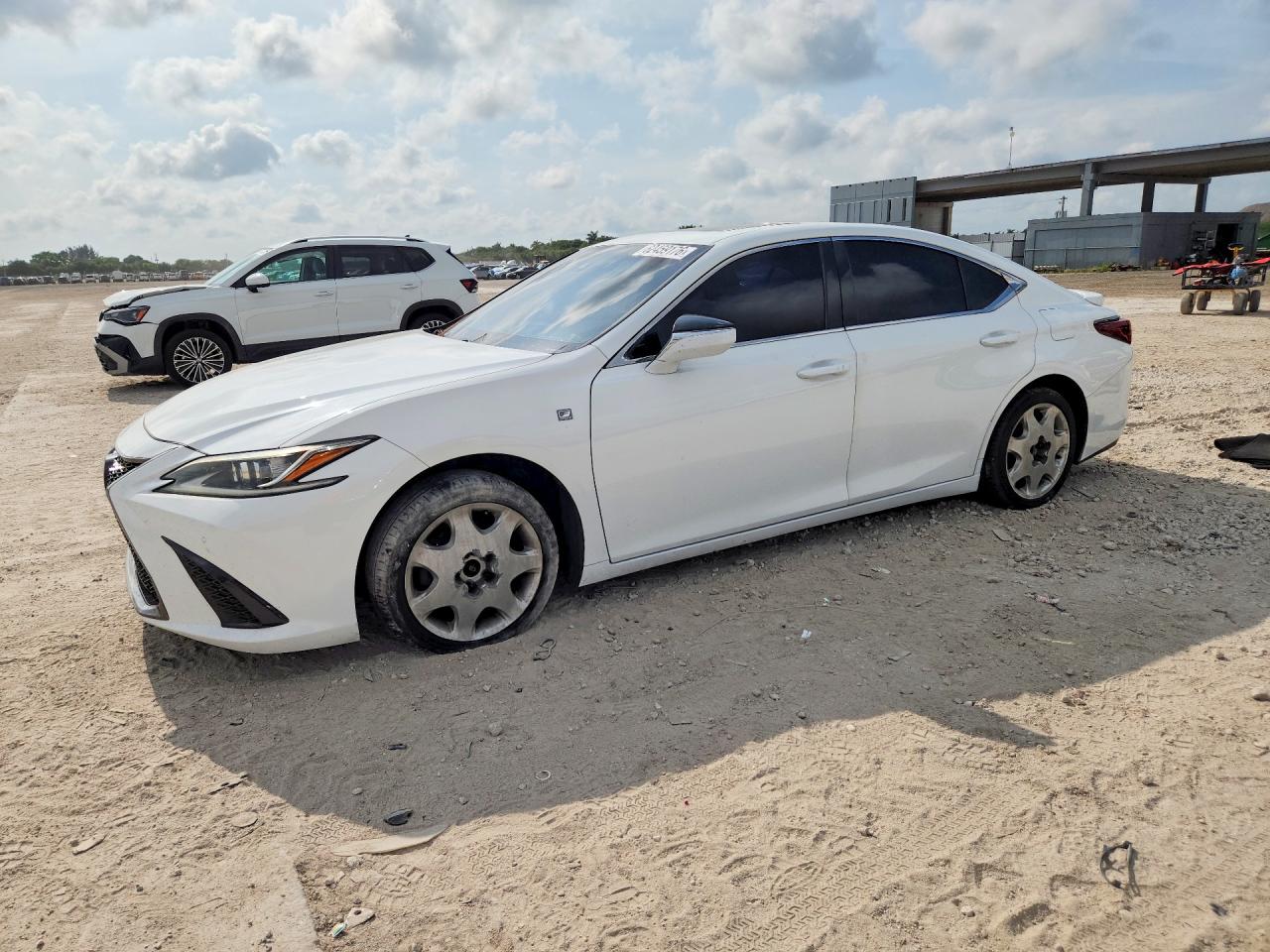 2019 LEXUS ES 350 | 58ABZ1B16KU039945 | UPCARS