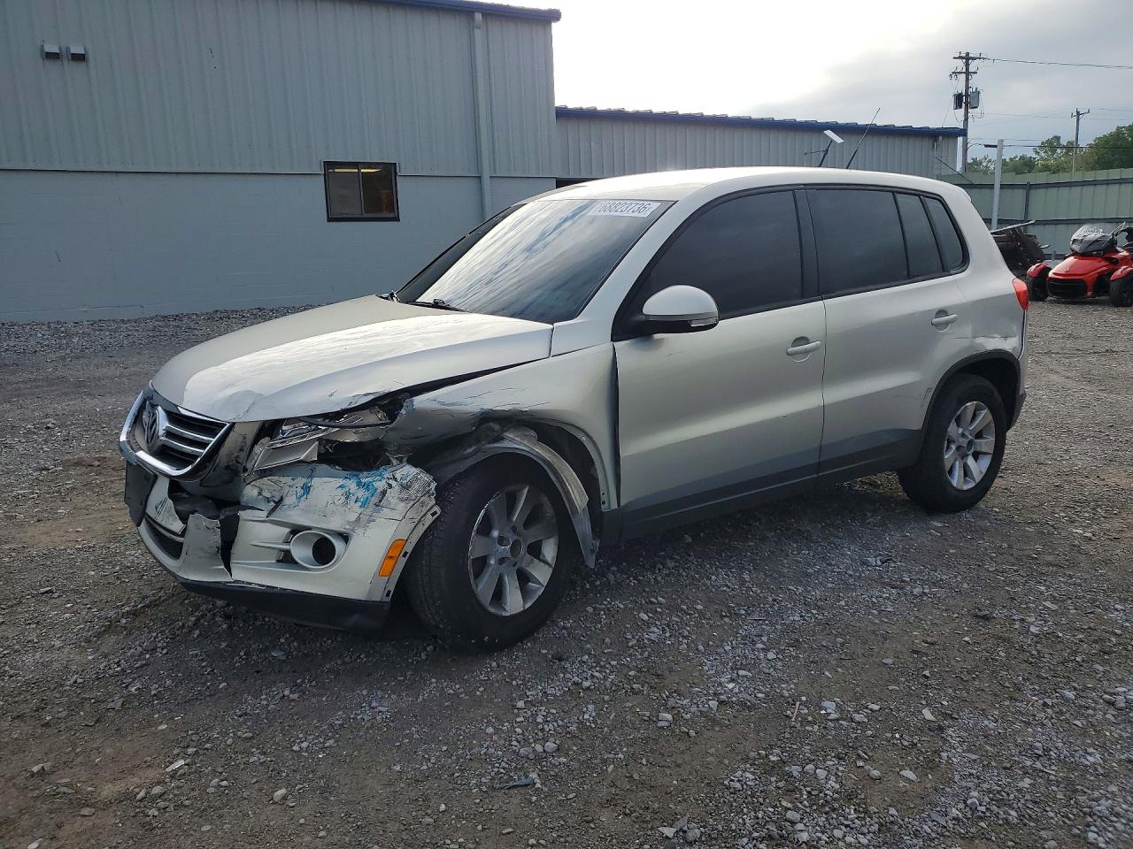 2010 VOLKSWAGEN TIGUAN SE | WVGBV7AX6AW526626 | UPCARS
