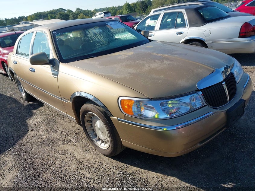 1998 LINCOLN TOWN CAR EXECUTIVE | 1LNFM81W4WY660175 | UPCARS