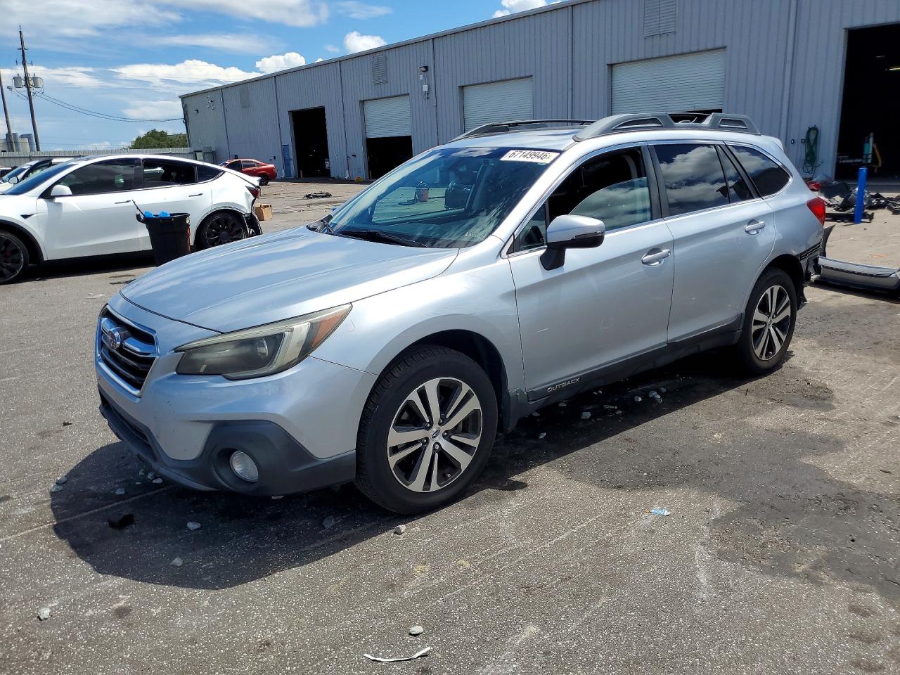 2018 SUBARU OUTBACK 2.5I LIMITED | 4S4BSANC4J3276236 | UPCARS