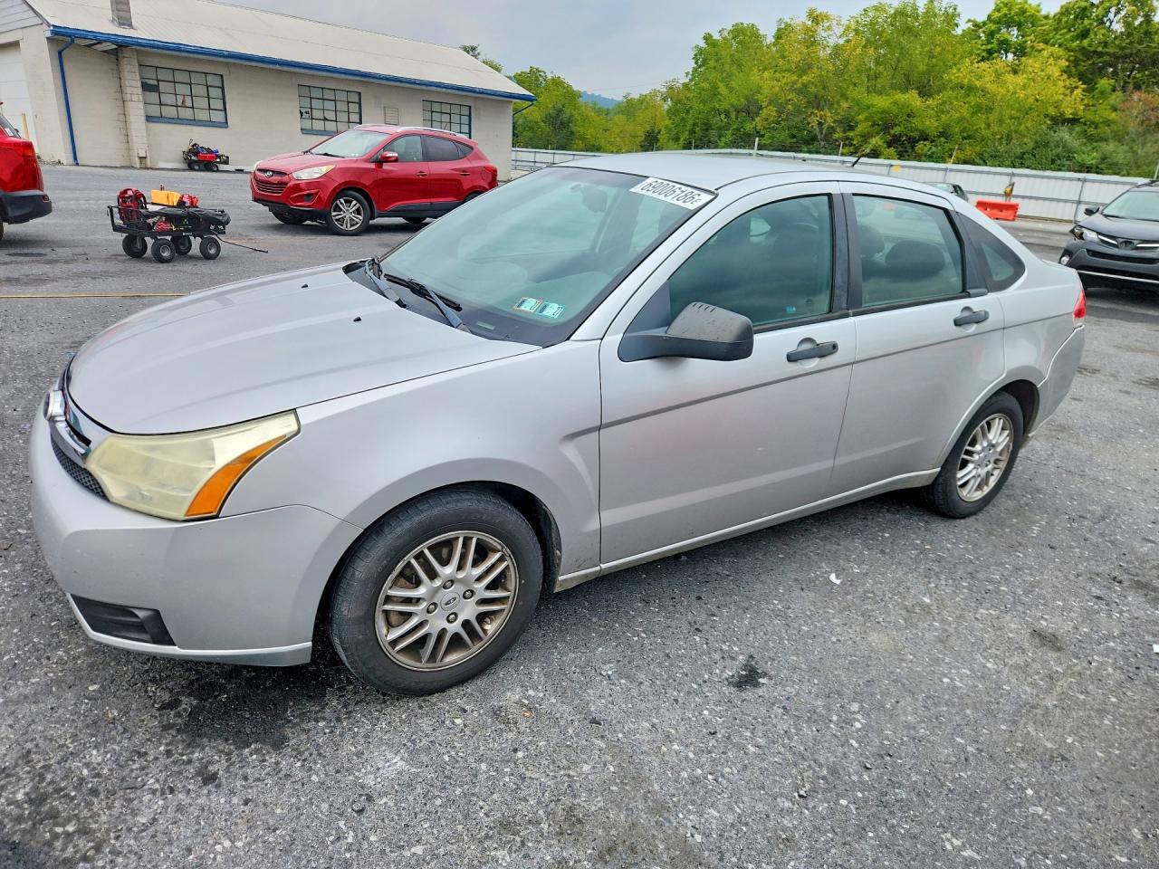 2010 FORD FOCU SE | 1FAHP3FN3AW294274 | UPCARS