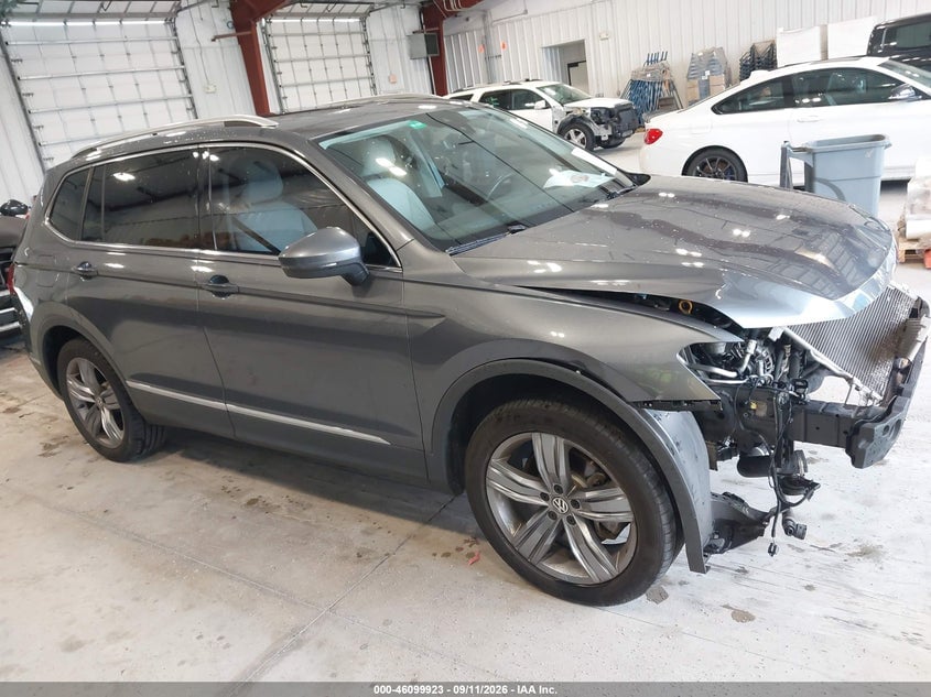 2021 VOLKSWAGEN TIGUAN 2.0T SE/2.0T SE R-LINE BLACK/2.0T SEL | 3VV3B7AX1MM138890 | UPCARS