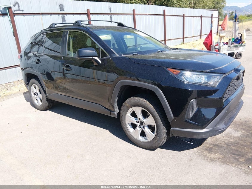 2019 TOYOTA RAV4 LE | JTMF1RFV3KD520560 | UPCARS