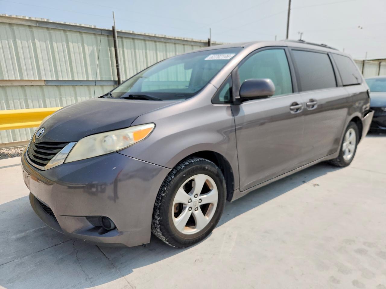 2011 TOYOTA SIENNA LE | 5TDKK3DC6BS125304 | UPCARS