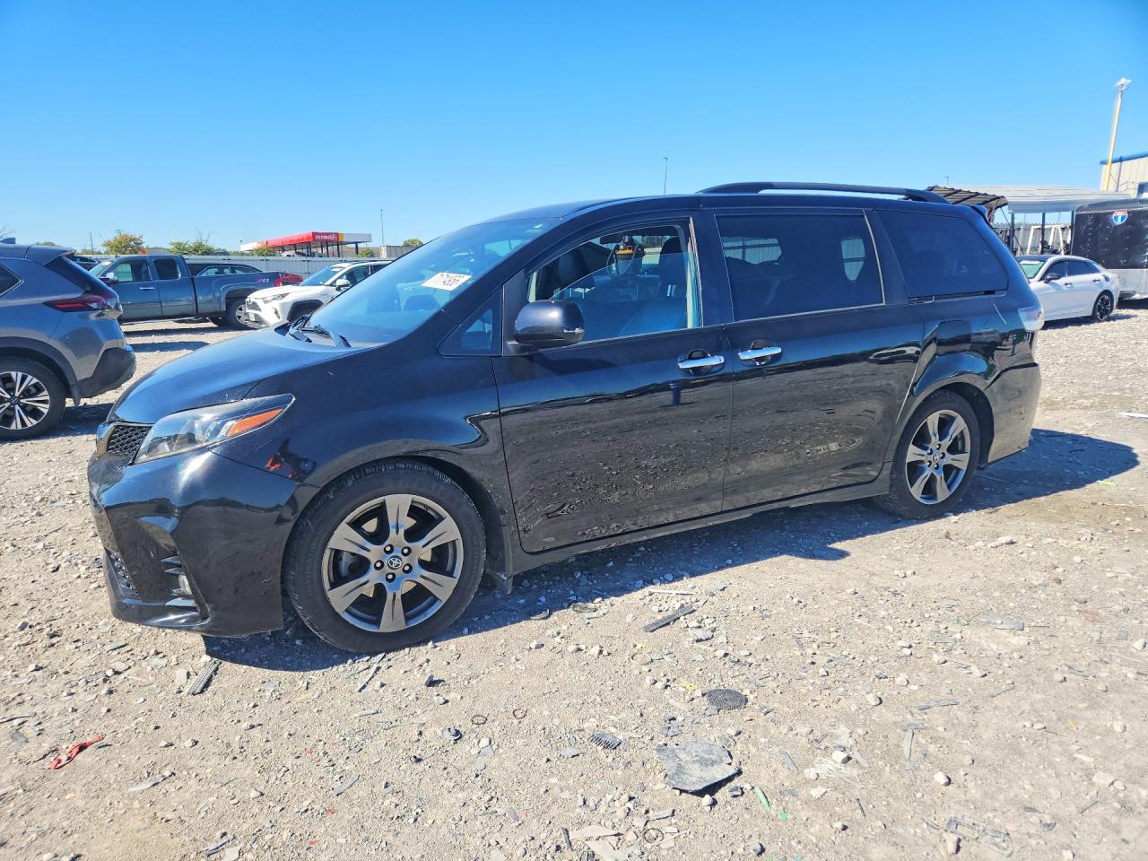 2018 TOYOTA SIENNA SE 8-PASSENGER | 5TDXZ3DC2JS955438 | UPCARS