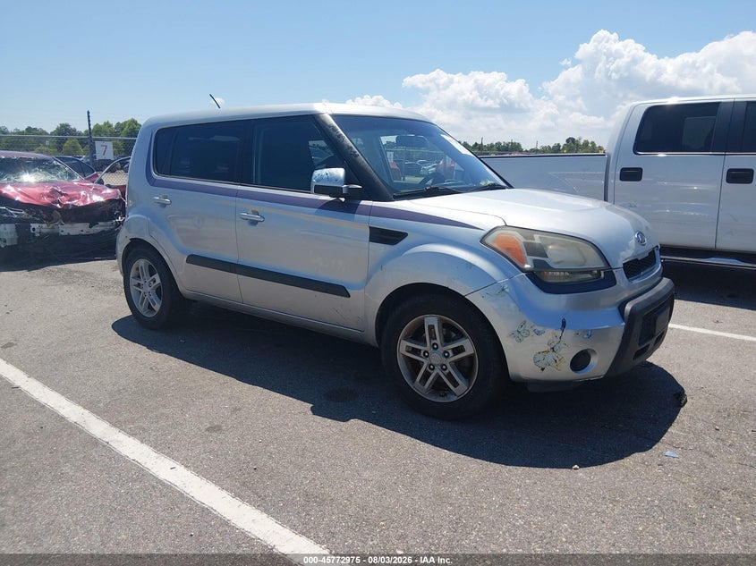 2011 KIA SOUL + | KNDJT2A27B7261692 | UPCARS