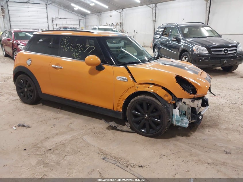 2016 MINI COOPER S | WMWXP7C53G3B92890 | UPCARS