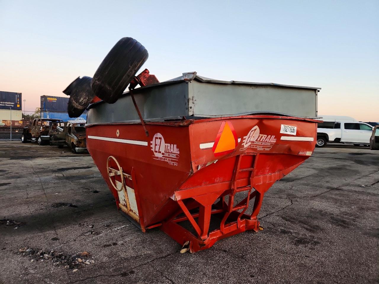 2015 UK UNKNOWN EZ TRAIL 3400 GRAIN CART | LOTNUMBER70271636 | UPCARS