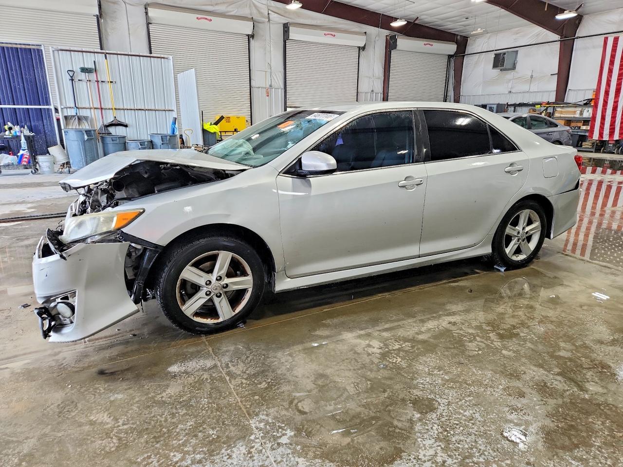 2014 TOYOTA CAMRY SE | 4T1BF1FK8EU779049 | UPCARS