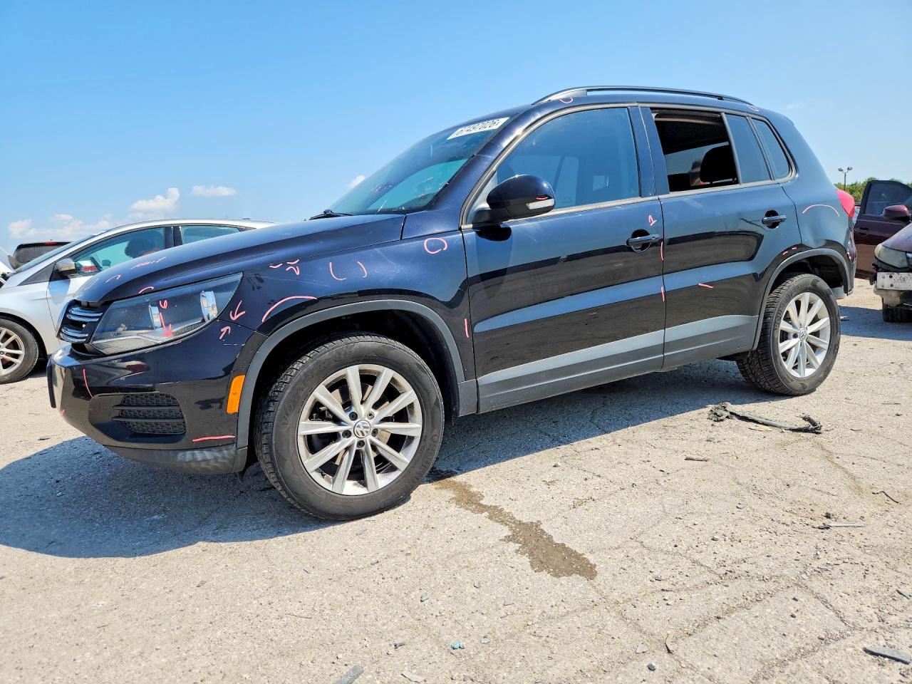 2017 VOLKSWAGEN TIGUAN S | WVGAV7AX3HK052065 | UPCARS