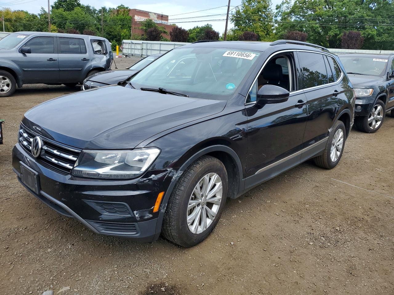 2018 VOLKSWAGEN TIGUAN SE | 3VV2B7AX0JM068127 | UPCARS