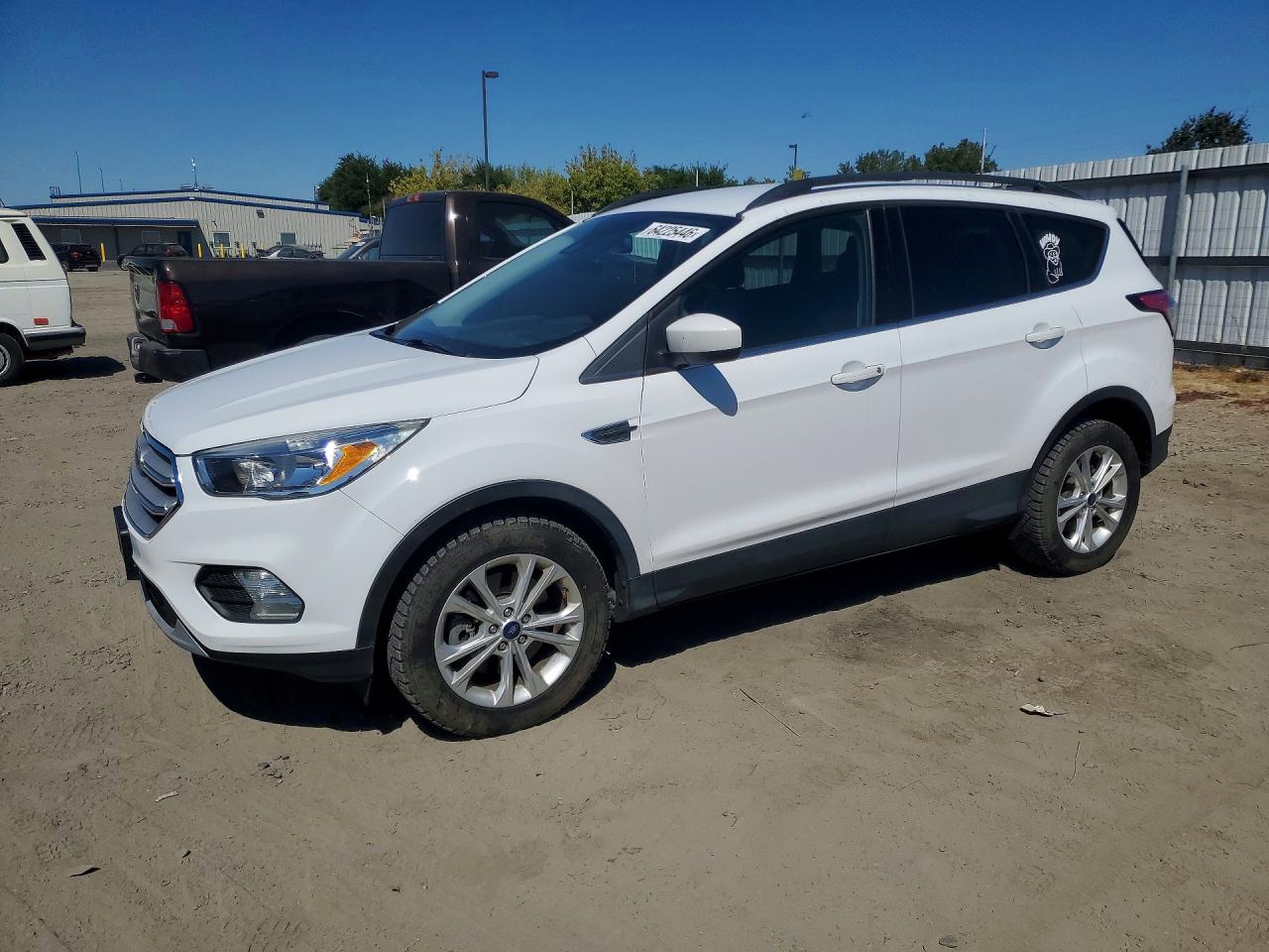 2018 FORD ESCAPE SE | 1FMCU9GD2JUC77298 | UPCARS