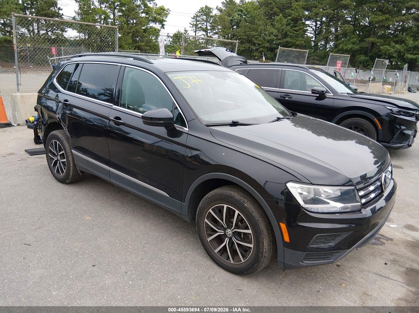 2021 VOLKSWAGEN TIGUAN 2.0T SE/2.0T SE R-LINE BLACK/2.0T SEL | 3VV3B7AX1MM103279 | UPCARS