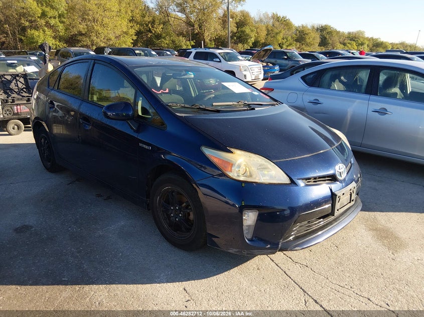 2015 TOYOTA PRIUS TWO | JTDKN3DU8F1954572 | UPCARS