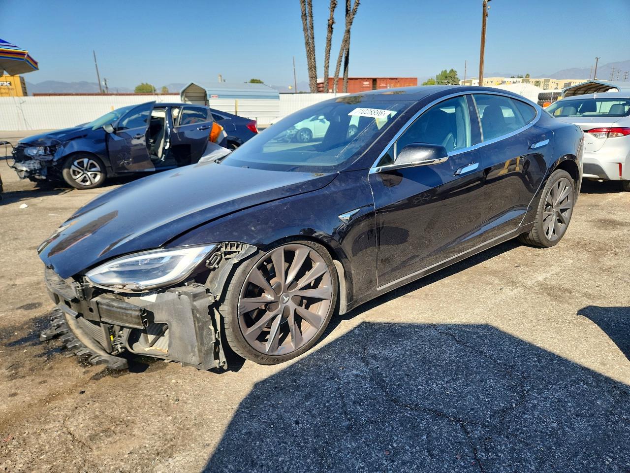 2018 TESLA MODEL S | 5YJSA1E28JF272773 | UPCARS