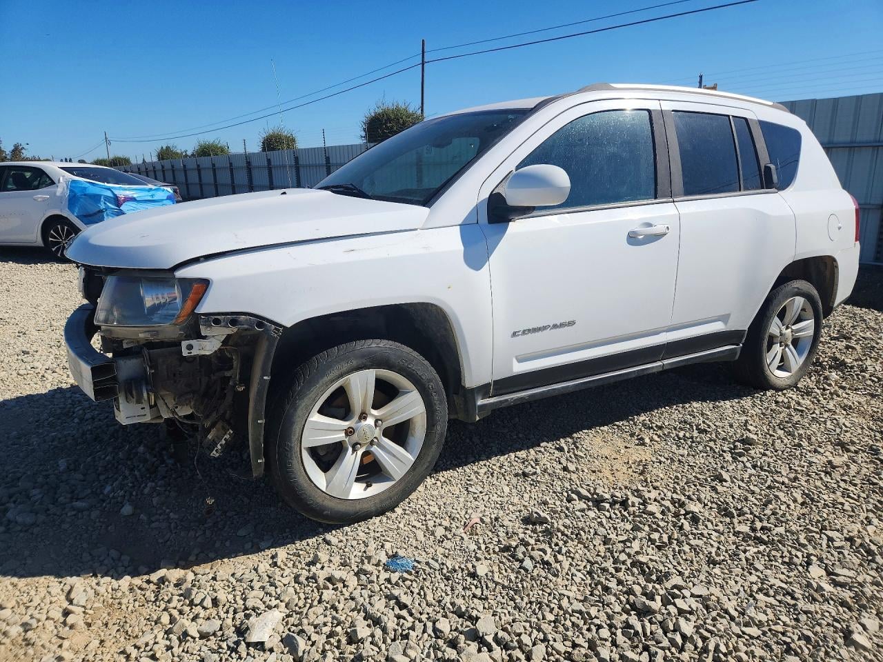 2016 JEEP COMPASS LATITUDE | 1C4NJDEB5GD757922 | UPCARS