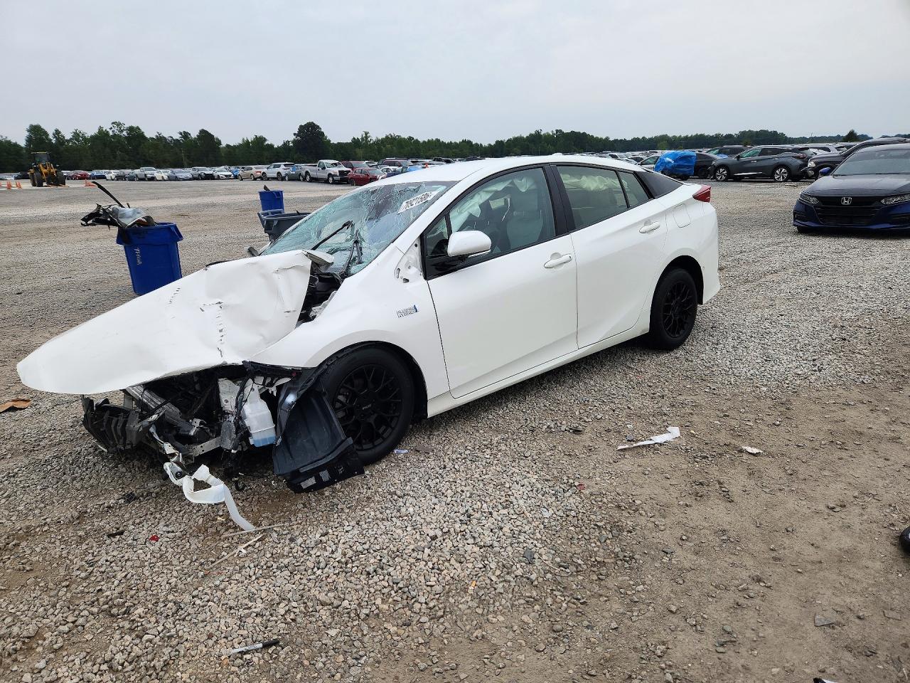 2017 TOYOTA PRIUS ADVANCED | JTDKARFP9H3031174 | UPCARS