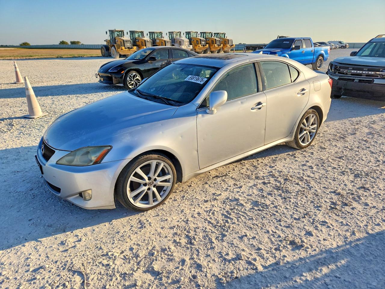 2007 LEXUS IS BASE | JTHBK262772035767 | UPCARS