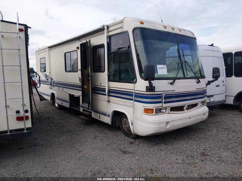 1995 CHEVROLET P30 | 1GBKP37N1S3315631 | UPCARS